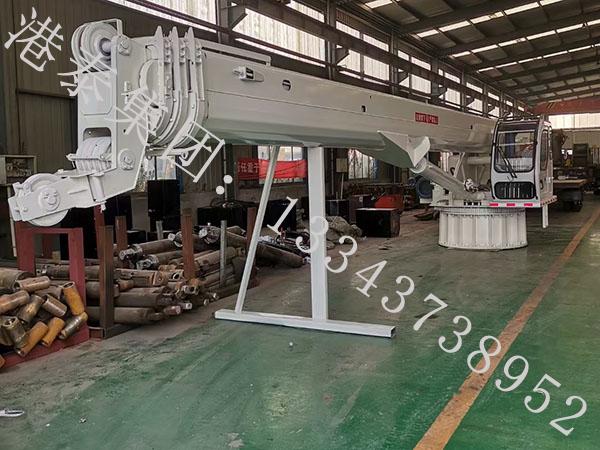 福建莆田船用起重機公司船用起重機制作嚴格 安全可靠