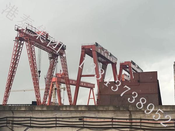 江蘇泰州造船門式起重機(jī)廠家造船門式起重機(jī)運(yùn)行平穩(wěn)