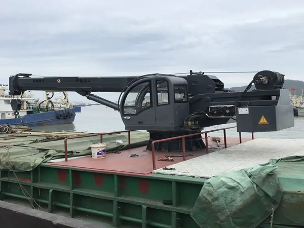 浙江寧波船用起重機公司船用起重機通用性強