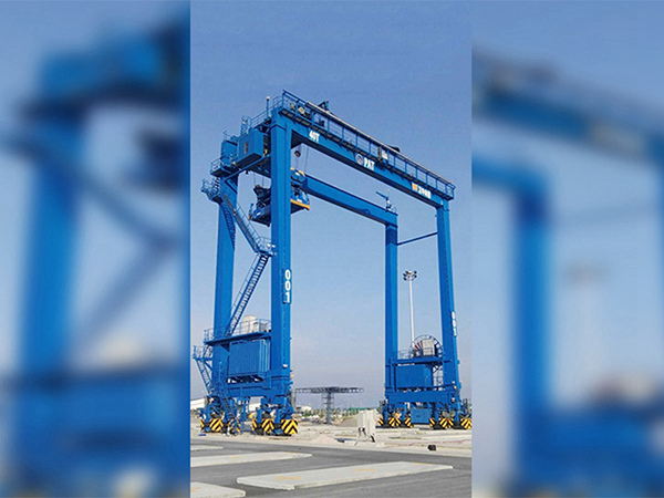 浙江寧波集裝箱門式起重機廠家集裝箱門式起重機定位功能精準