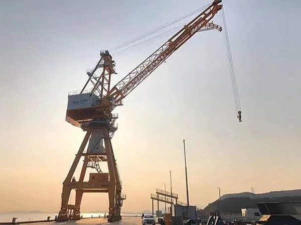 江蘇南通單臂架門座式起重機公司單臂架門座式起重機穩定性好