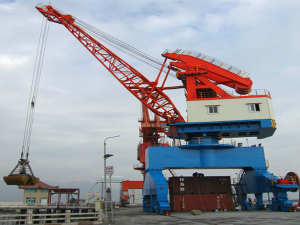 河北唐山單臂架門座式起重機公司單臂架門座式起重機靈活操作