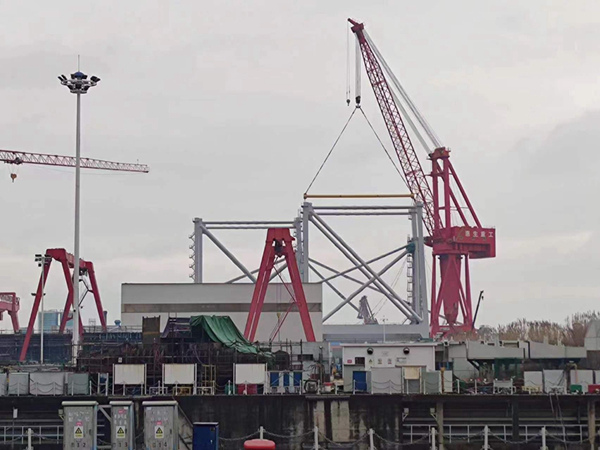 江蘇江陰單臂架門座式起重機公司單臂架門座式起重機多重保護裝置