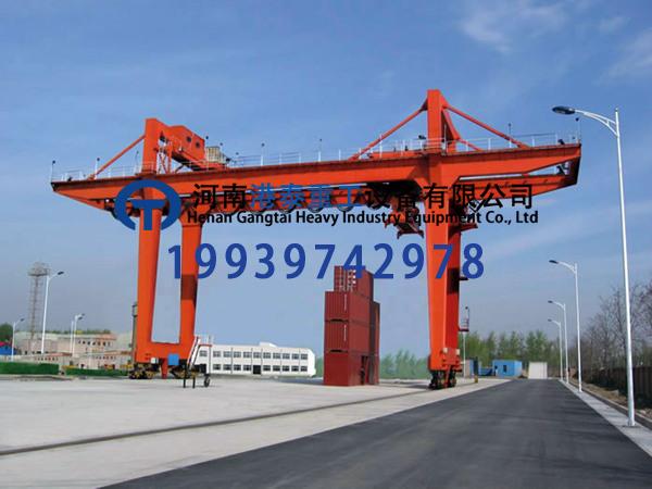 集裝箱龍門吊的雙懸臂結構有什么好處