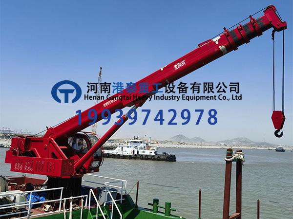 大風(fēng)天氣下的船用起重機有何緊急制動措施