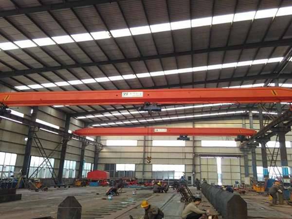 安徽宣城雙梁行車行吊廠家以產(chǎn)業(yè)報國