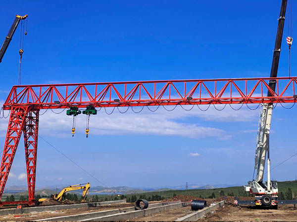 遼寧丹東龍門吊廠家進行幾項檢查