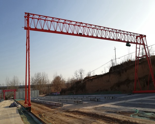 遼寧營口龍門吊廠家設備具有很強的穩定性