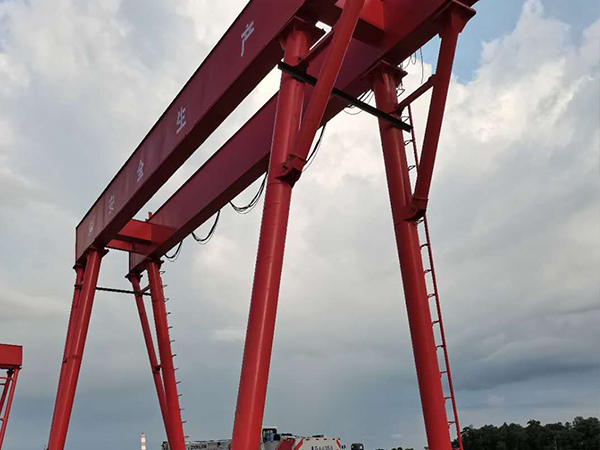 甘肅定西龍門吊廠家安全教育