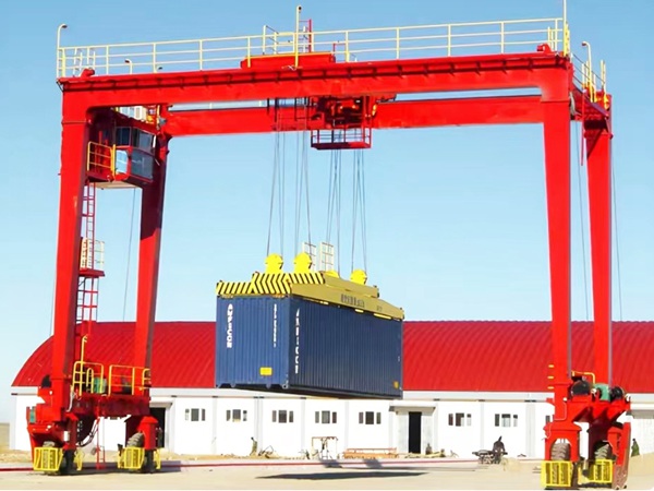 四川宜賓集裝箱起重機(jī)廠家提高設(shè)備工作效率