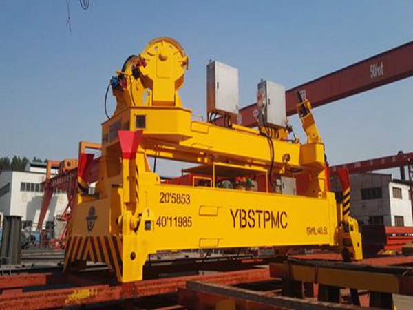 云南臨滄集裝箱吊具廠家吊具的安全使用規(guī)范